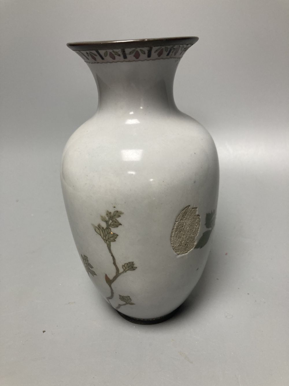 A Japanese satsuma brush pot (a.f.), a similar cloisonne vase and a porcelain tile, tallest 18cm